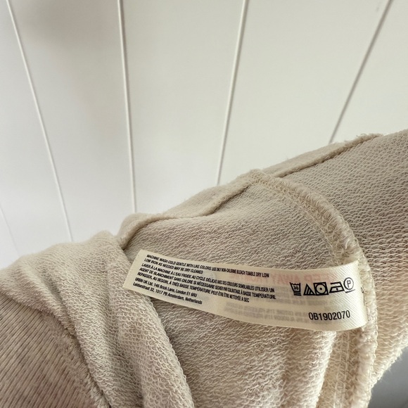 Anthropologie Daily Practice Relaxed Jogger Beige with Green Graphic Print S - Picture 15 of 15